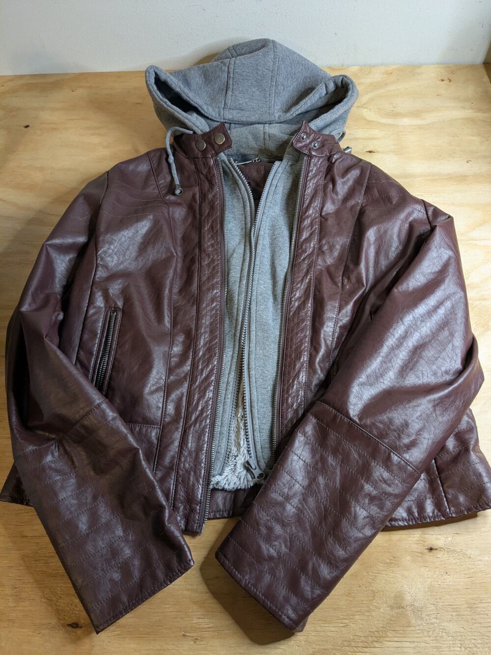 J2 By Joujou Women's Jacket Sz LARGE Faux Fur Lined Hooded Coat Red Gray